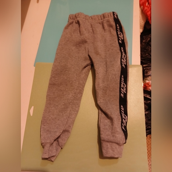 Gray Matching Sweatshirt & Joggers Set with Elasticated Waistband - Picture 4 of 8